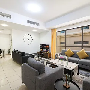 Moonlight Jbr - 2min Walk To Jbr Beach - Gym - 2min Metro Station - Poll ОАЭ